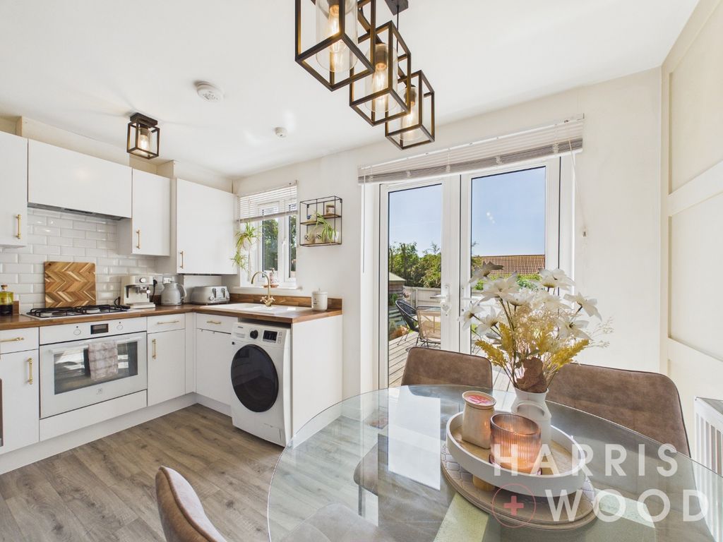 Property photo 2 of 24 5186982