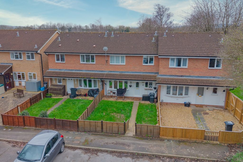 Property photo 1 of 10 Ewemove Taunton Kenwyn Close (3)