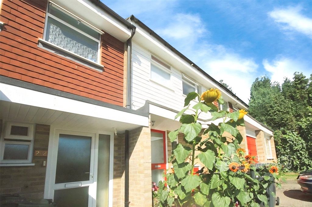 Property photo 1 of 9 External