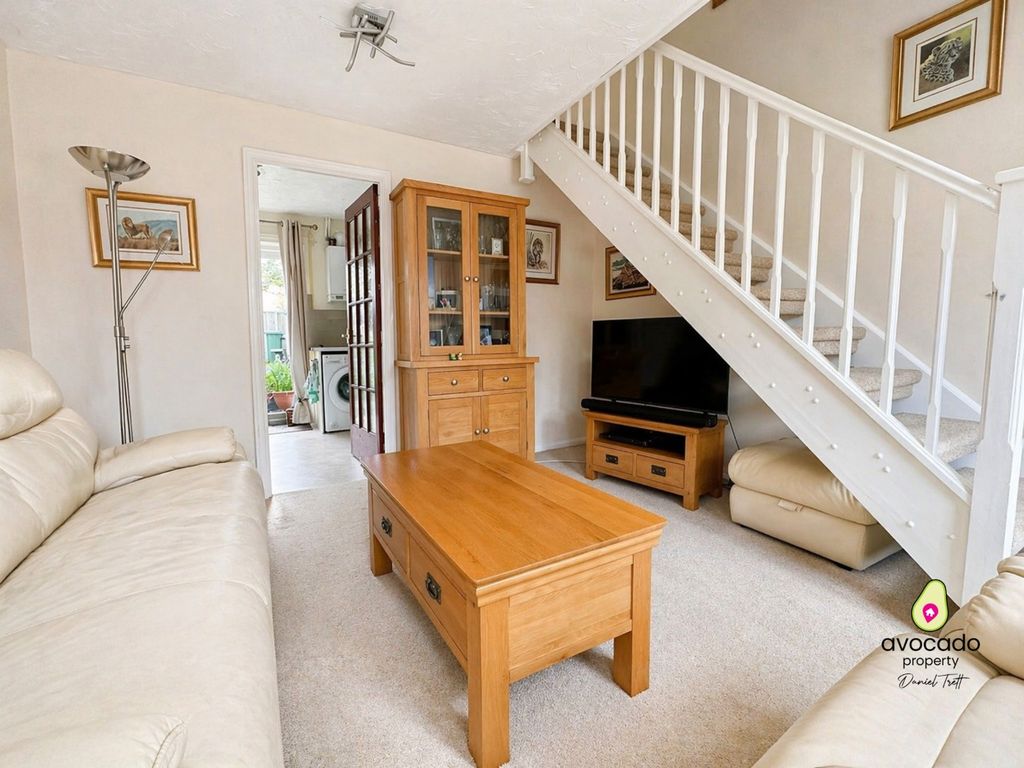 Property photo 2 of 16 5067615