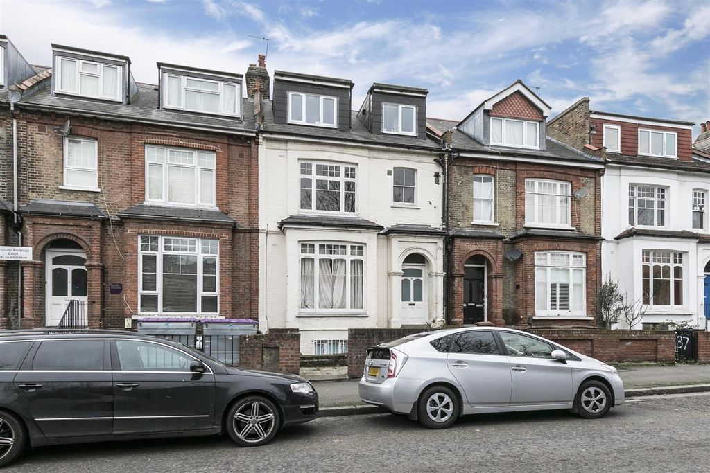 Property photo 1 of 6