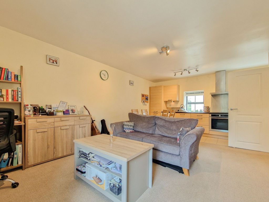 Property photo 2 of 19