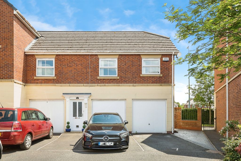 Property photo 1 of 12