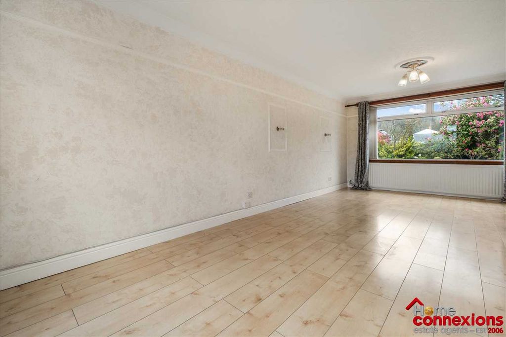 Property photo 2 of 24 Lounge Dining (1)