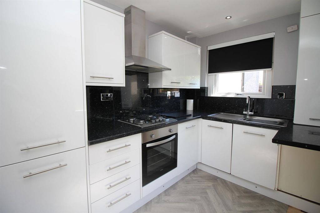 Property photo 3 of 19 6.Jpg