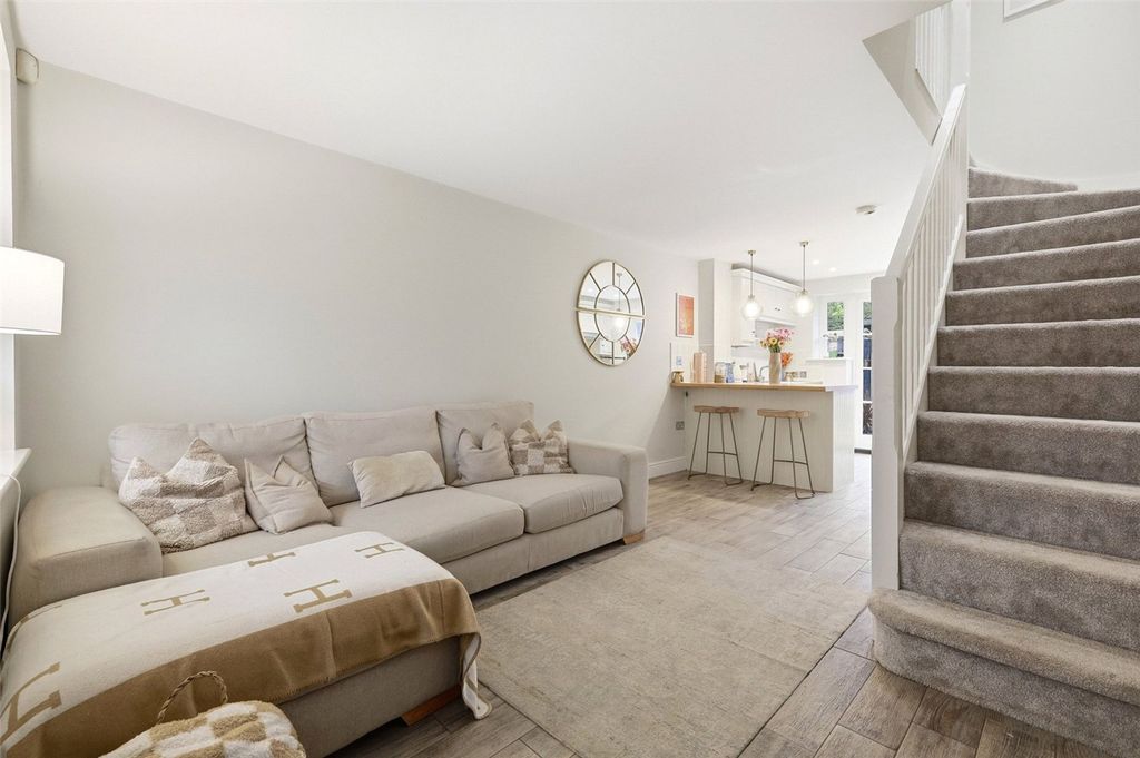 Property photo 1 of 19 Picture No. 04