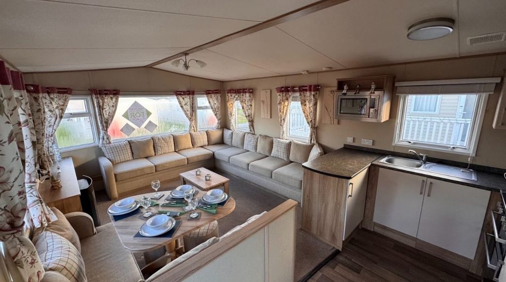 Property photo 3 of 14 D60 Abi Oakley La11