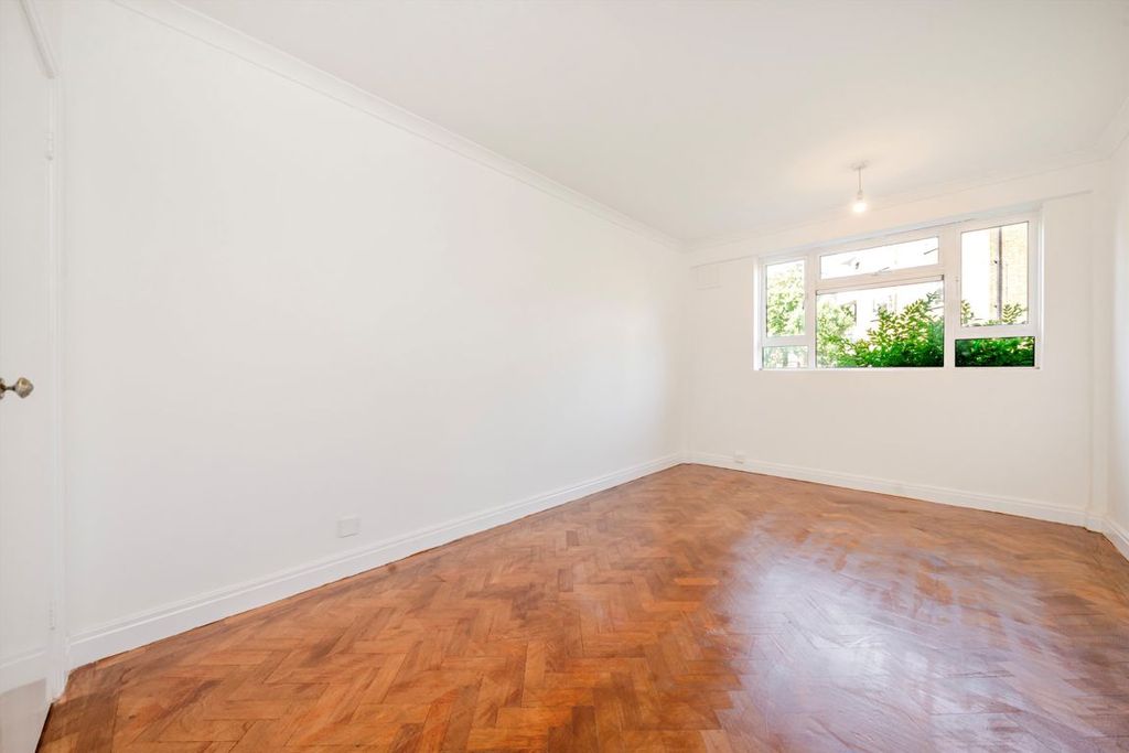 Property photo 3 of 4