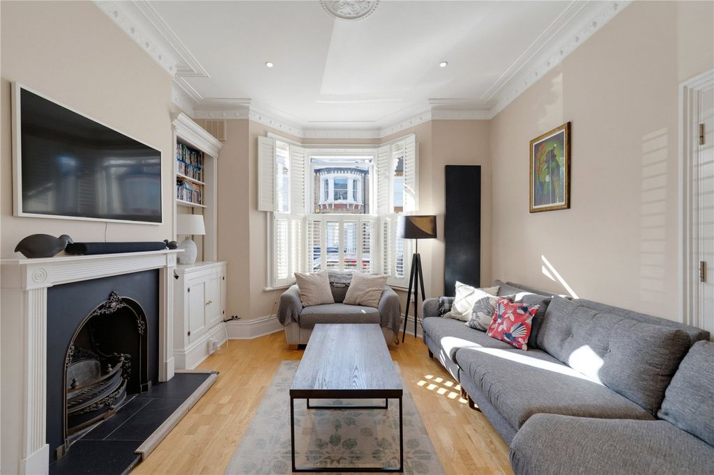 Property photo 2 of 11 Reception Room