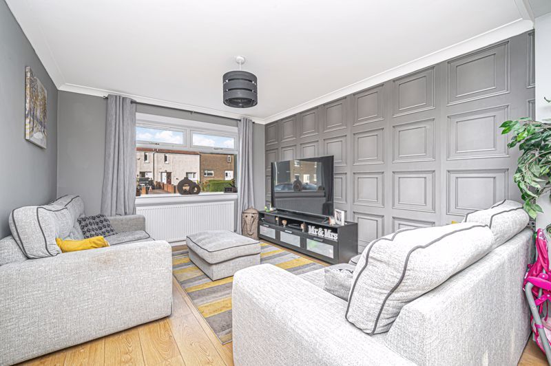 Property photo 2 of 19 Lounge With Open Plan Dining