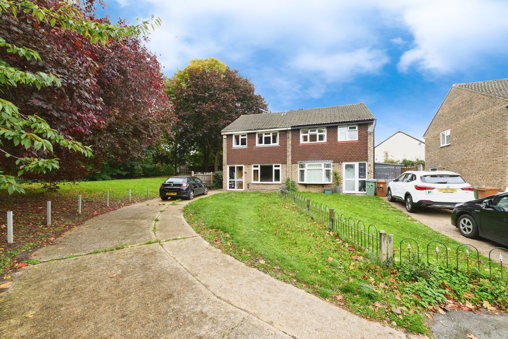 Property photo 3 of 15 Photo