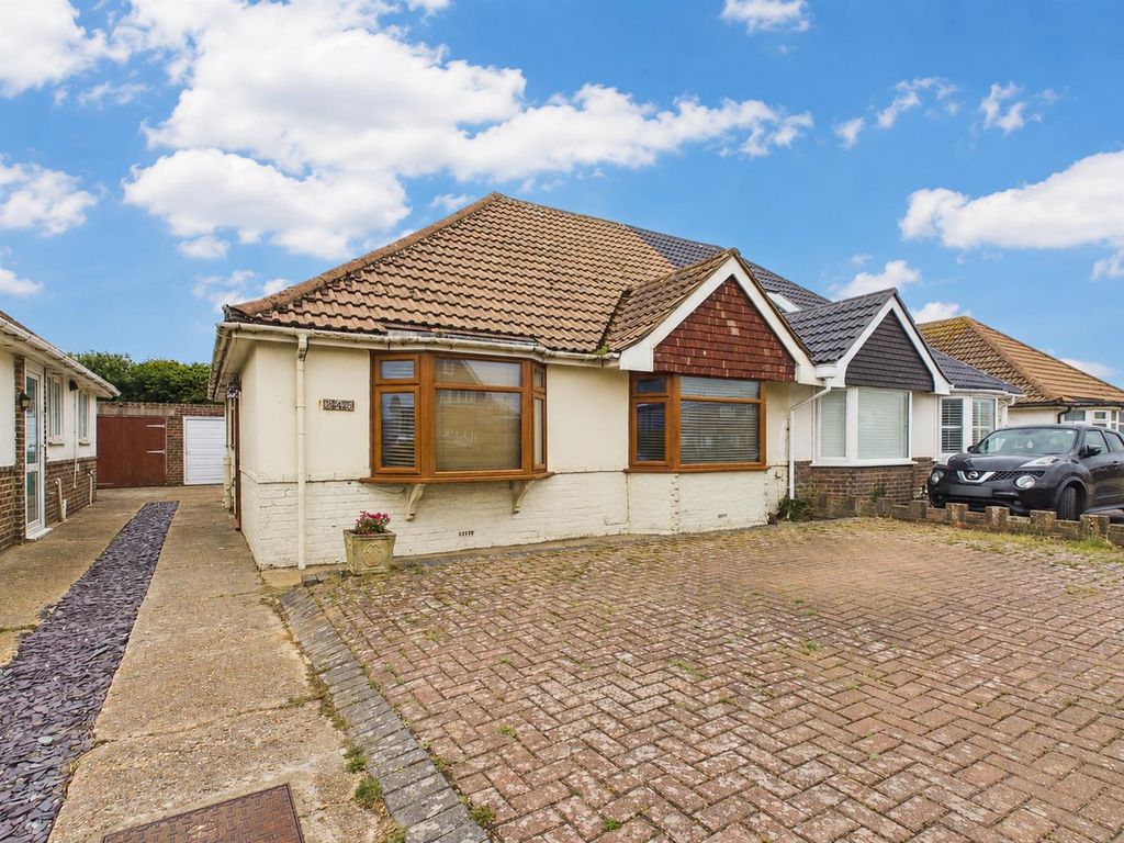 Property photo 2 of 16
