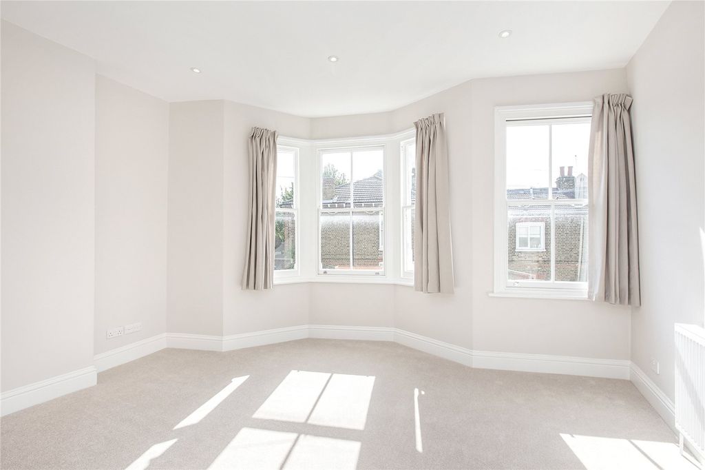 Property photo 1 of 8 Picture No. 03