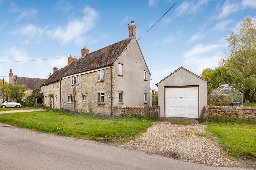 Property photo 1 of 34