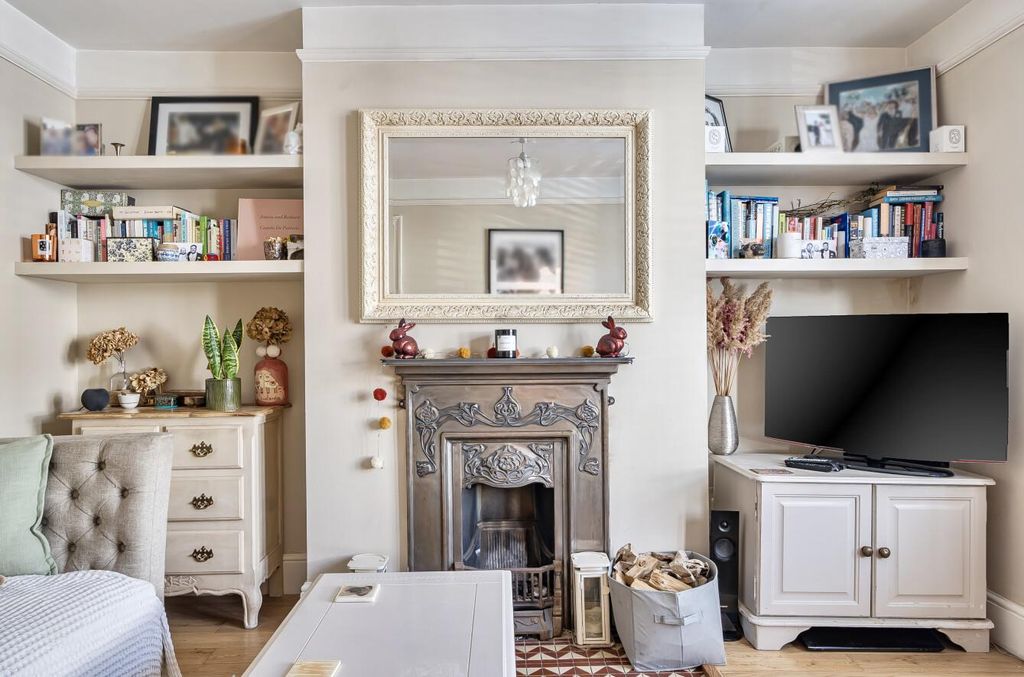 Property photo 3 of 21 Davidson Frost-Wellings, Dfw, Rudolph Road, Recept