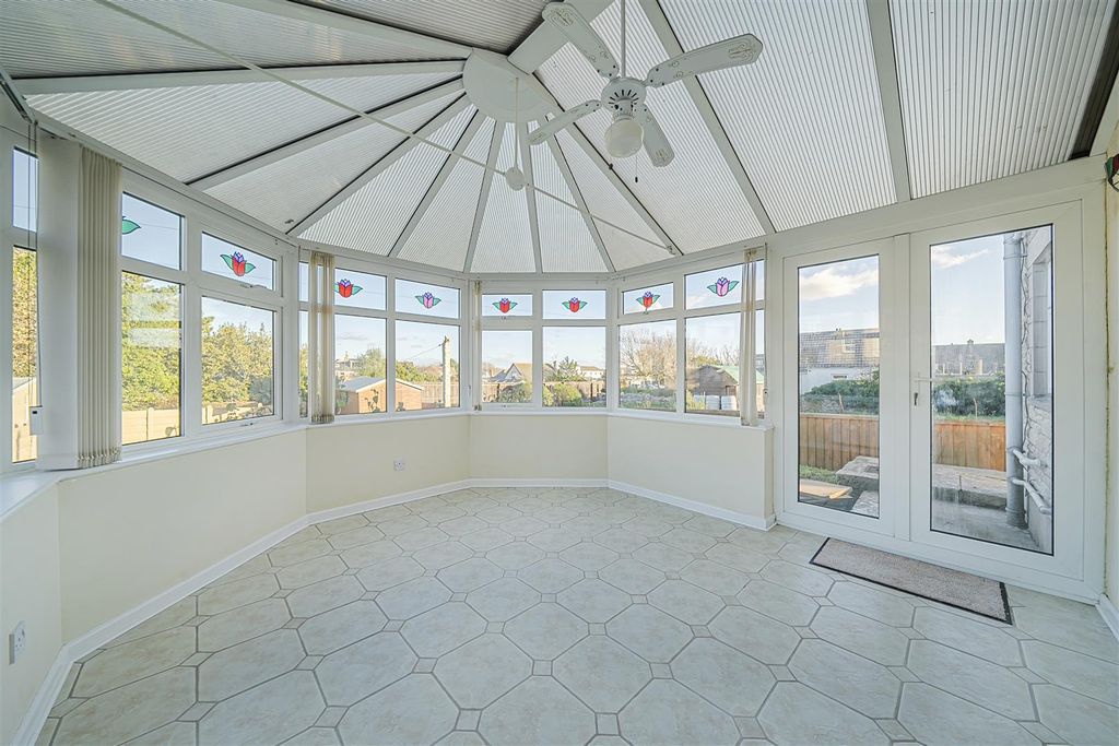 Property photo 2 of 22 1383020-14-691B4459864E6.Jpg