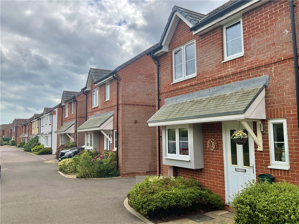 Property photo 3 of 14 Front