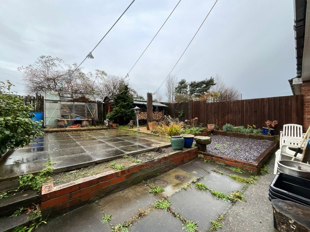 Property photo 3 of 16 4706305