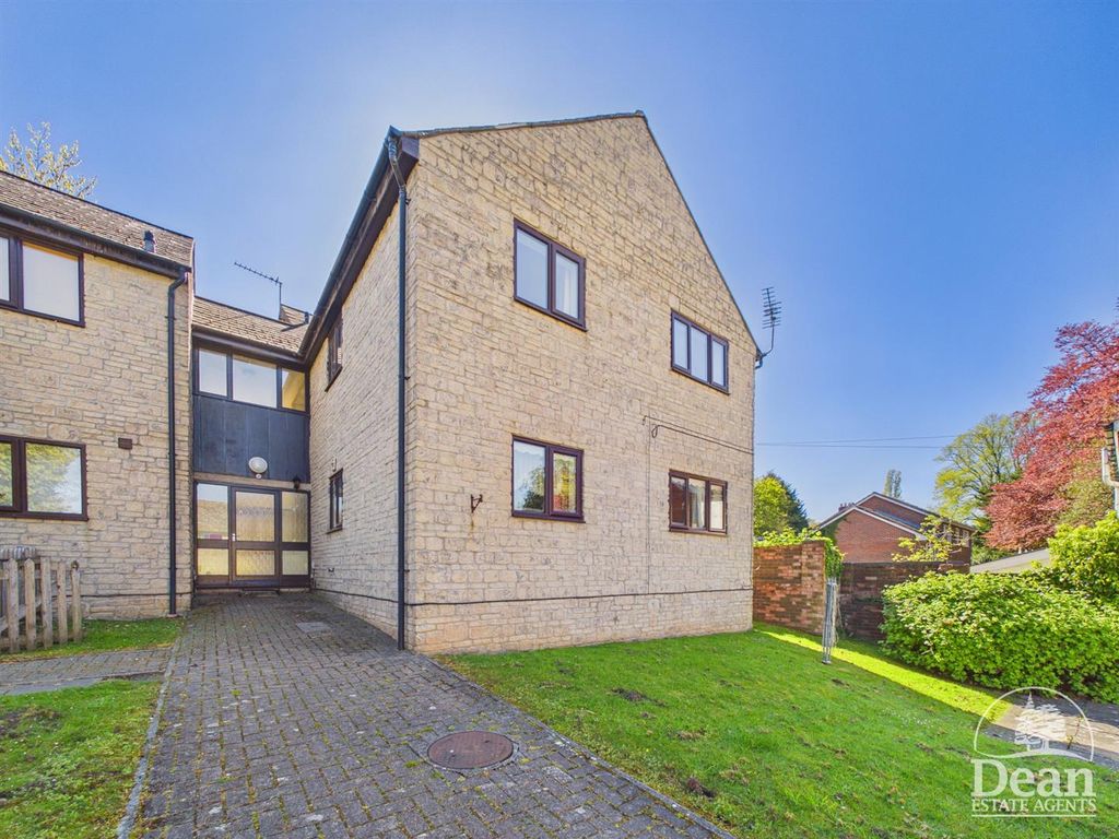 Property photo 1 of 7