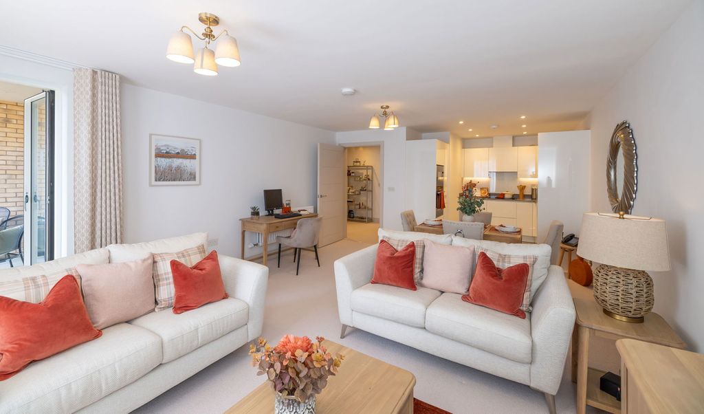 Property photo 2 of 6