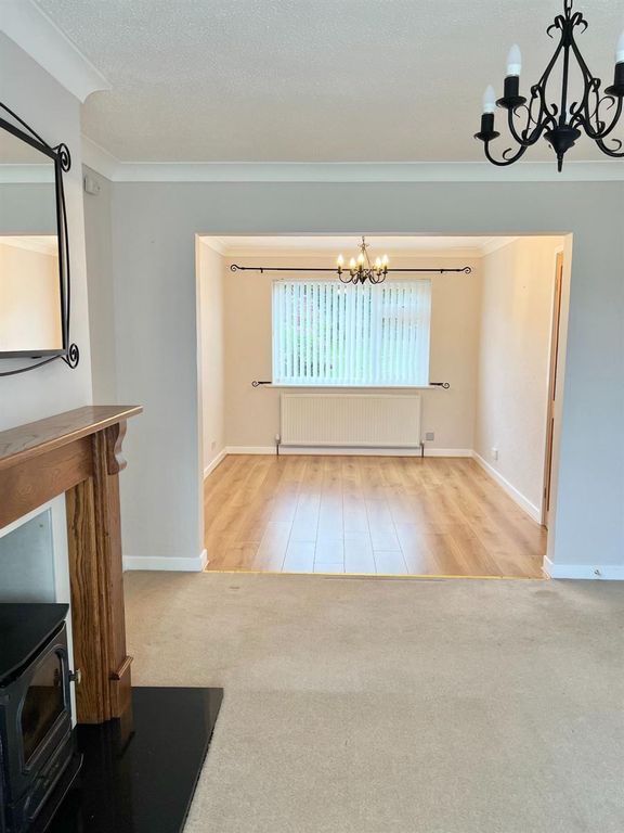 Property photo 3 of 25