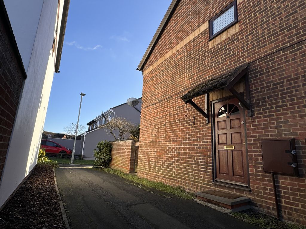 Property photo 2 of 8