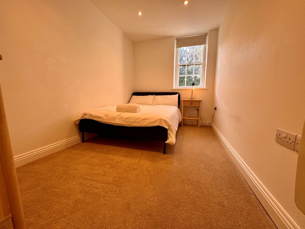 Property photo 2 of 9 Image