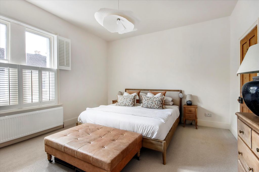 Property photo 2 of 10 Image