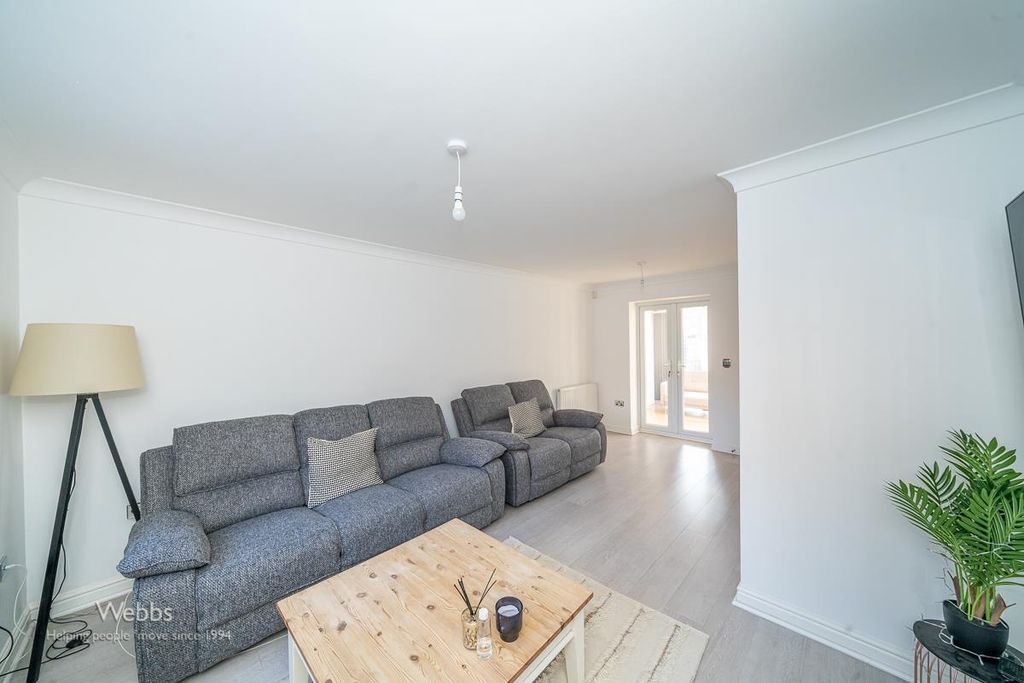 Property photo 3 of 21 Â© Webbs Estate Agents Â© (116 Of 174).Jpg