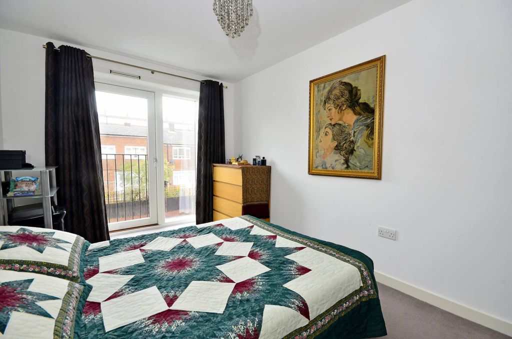 Property photo 3 of 5