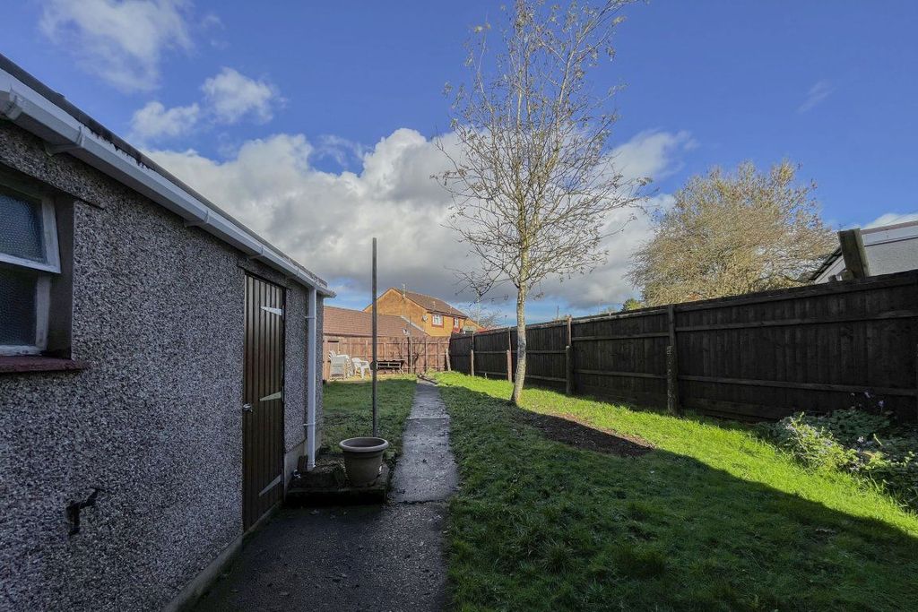 Property photo 3 of 3