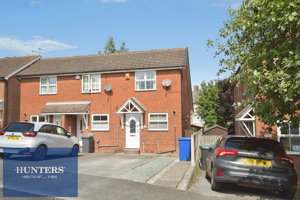 Property photo 1 of 12 Frotn 2.Jpg