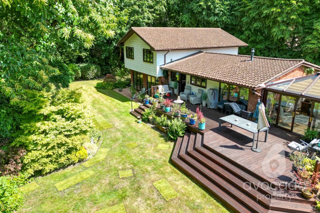 Property photo 2 of 16 4338594