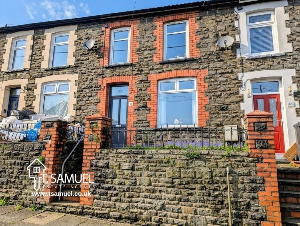 Property photo 1 of 28 Front