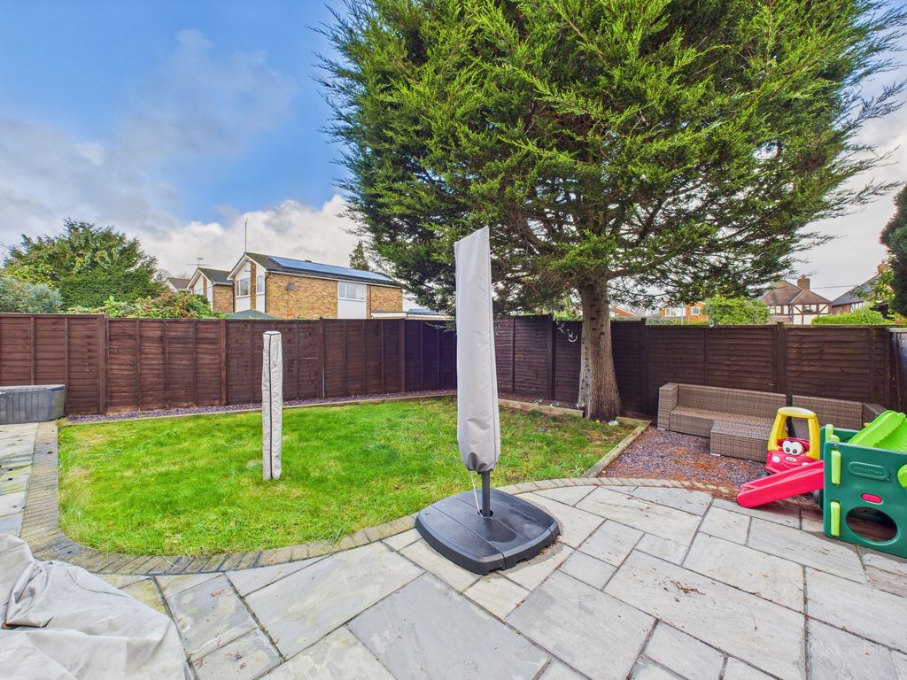 Property photo 3 of 13 Garden