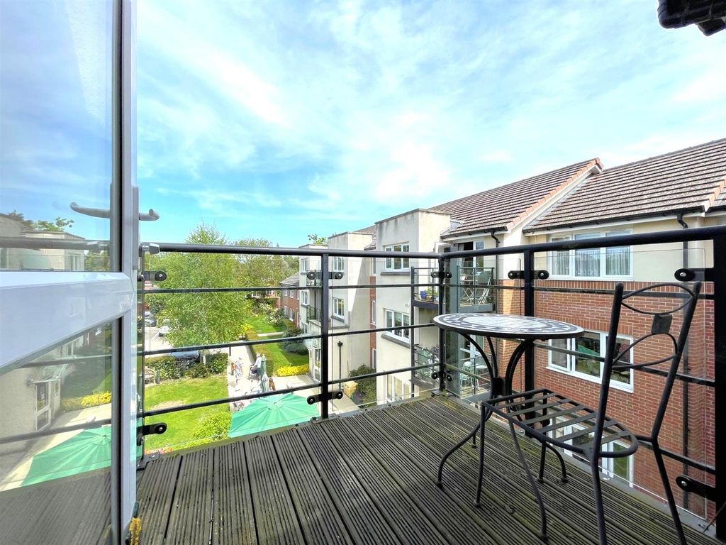 Property photo 2 of 15 Balcony