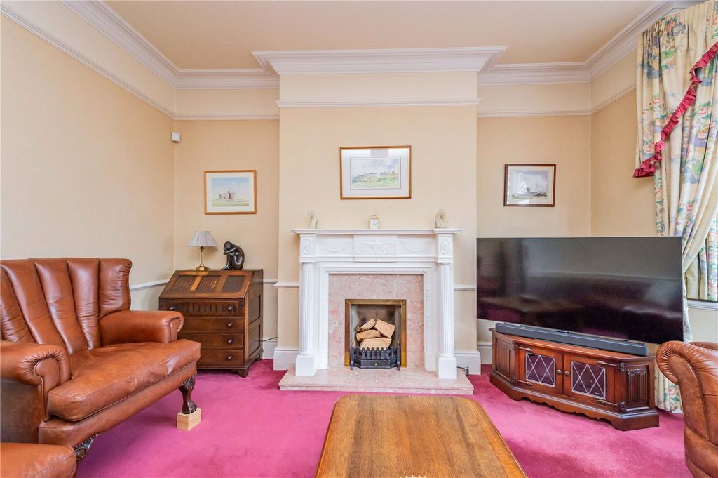 Property photo 3 of 70 Picture No. 83