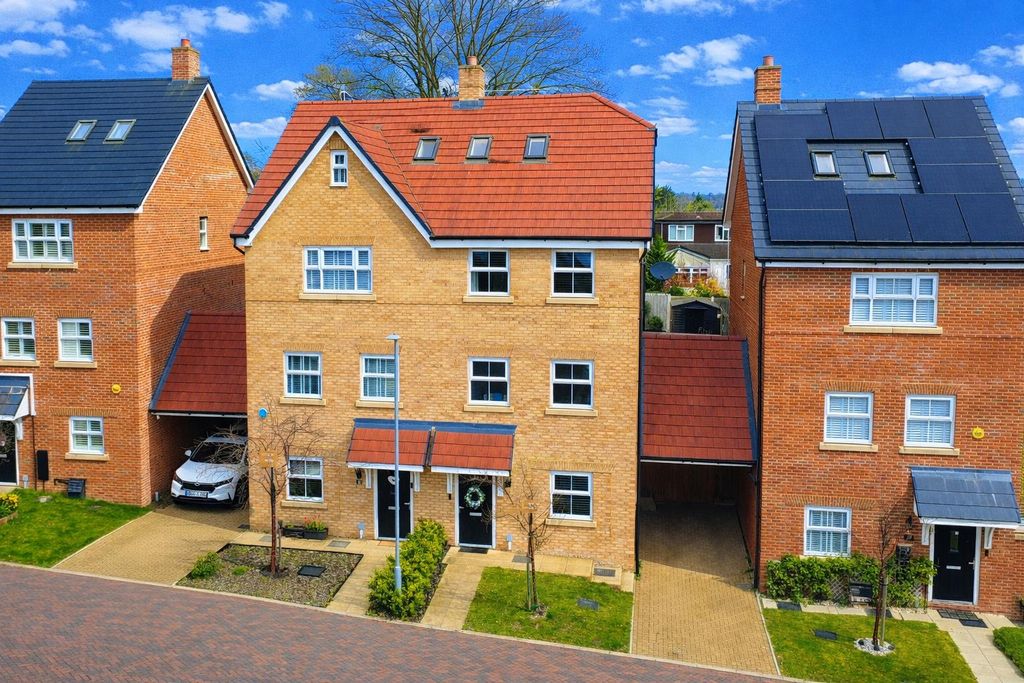 Property photo 1 of 21 1.Png