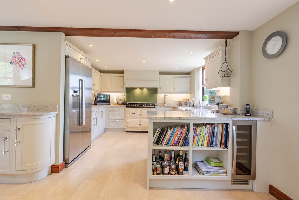 Property photo 3 of 57