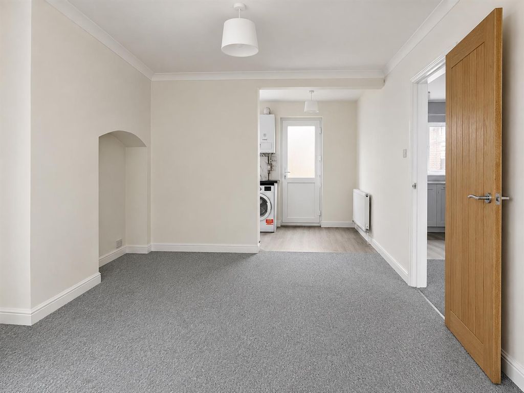Property photo 2 of 10 4.Png