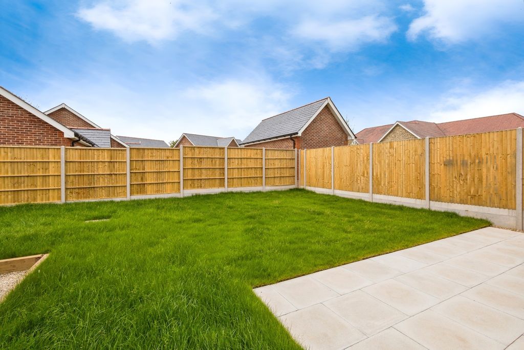 Property photo 2 of 13 Photo