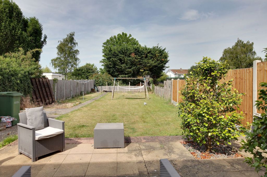 Property photo 3 of 18