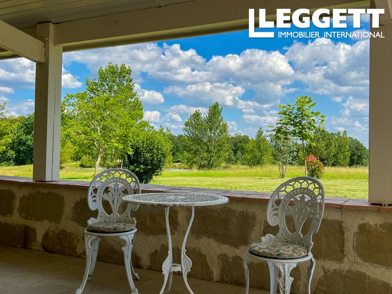 Property photo 2 of 10