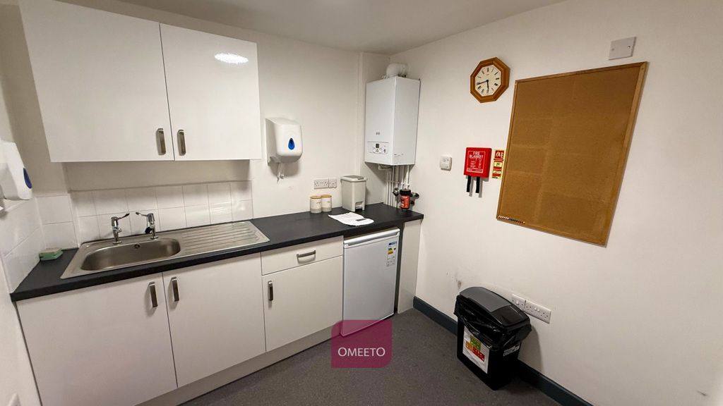 Property photo 2 of 4 Shared Kitchen