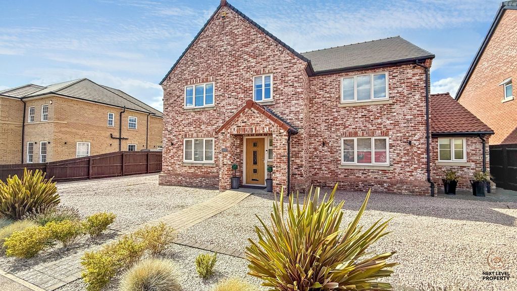 Property photo 1 of 38