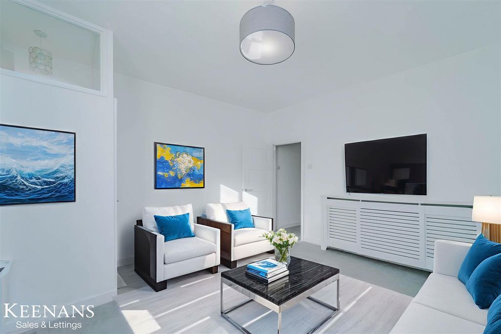 Property photo 1 of 21 Dsc05275 - Living Room - Standard - 4.Jpg