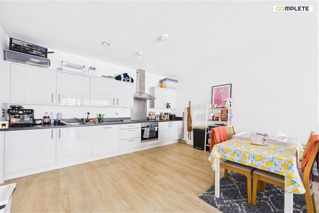 Property photo 1 of 15 (Main)