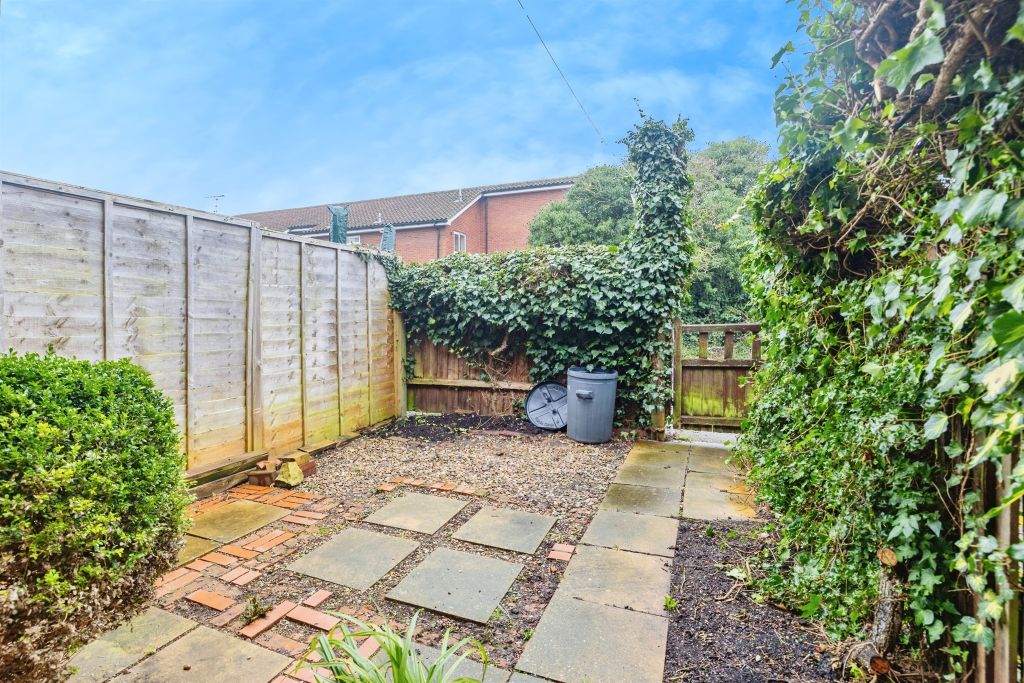 Property photo 2 of 15