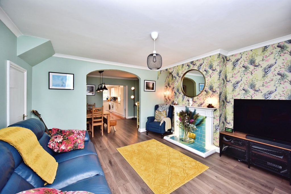 Property photo 2 of 20 Fbb_8022