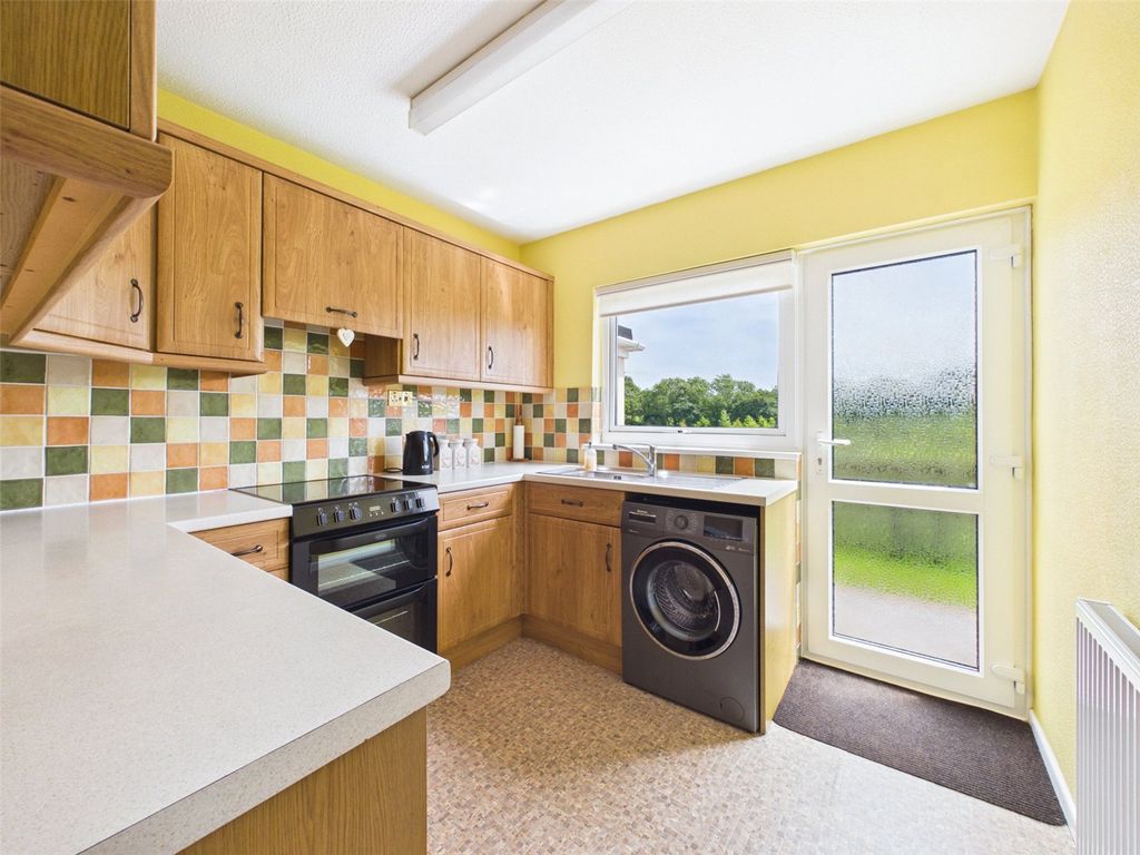 Property photo 2 of 20 Picture No. 05